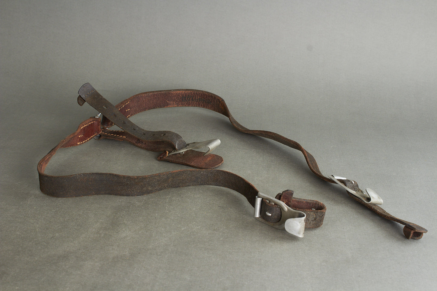Kriegsmarine Y-Strap. Maker marked, 1939 & Eagle. Original.