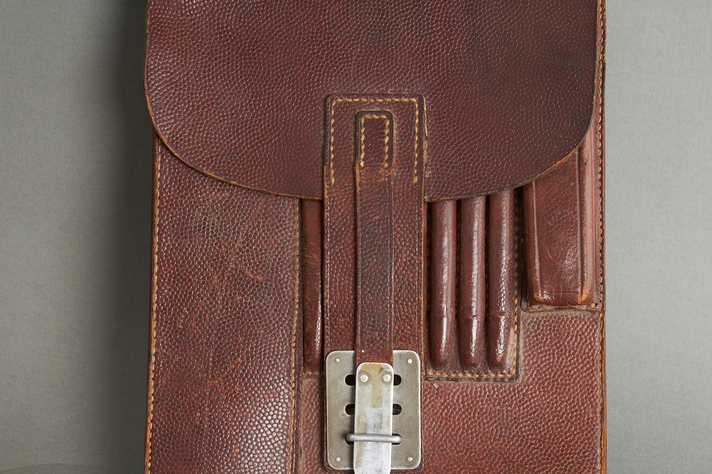 Early Heer/Luftwaffe ‘Kartentasche’ Map Case in brown leather 1937. Original.