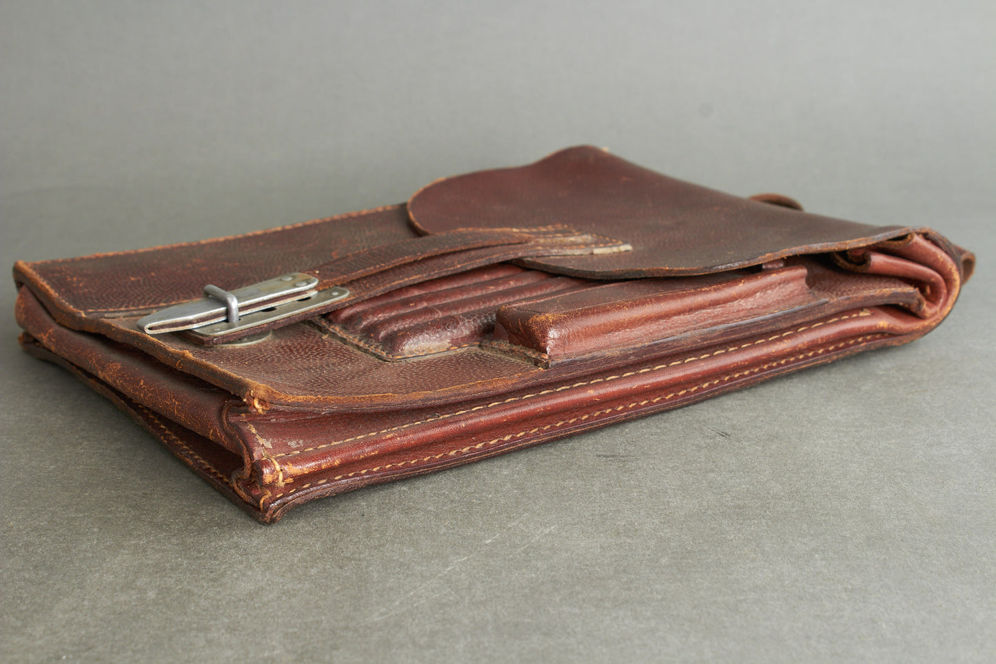 Early Heer/Luftwaffe ‘Kartentasche’ Map Case in brown leather 1937. Original.