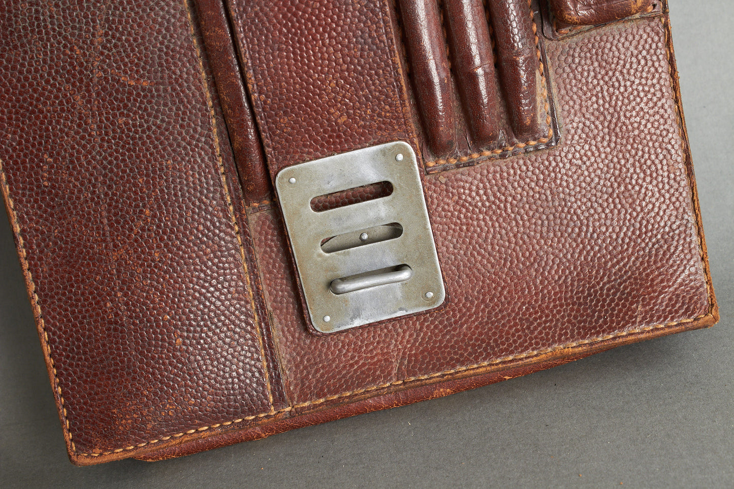Early Heer/Luftwaffe ‘Kartentasche’ Map Case in brown leather 1937. Original.