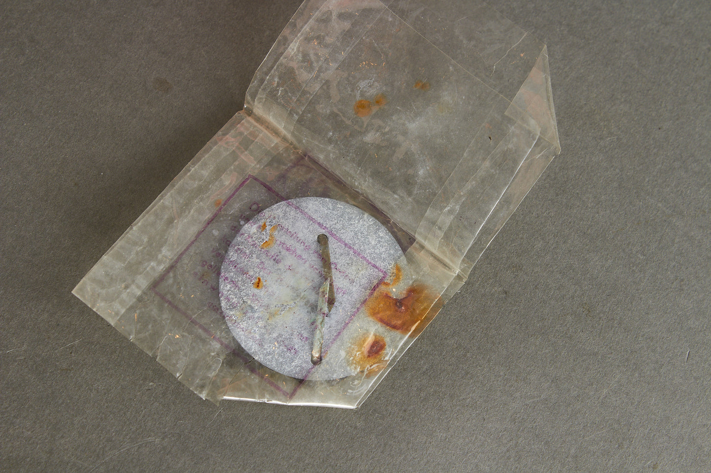 Drivers Badge "Kraftfahrbewährungsabzeichen in Gold". In LDO Zelluloid Bag. Original.