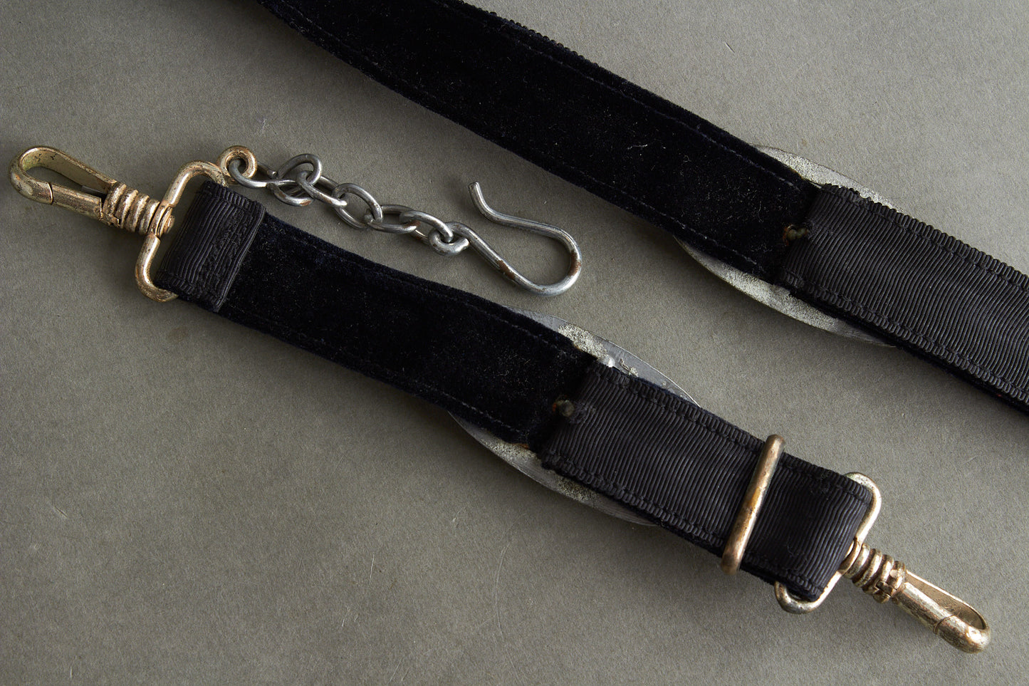 Kriegsmarine Administration (silver) Daggert Hanger. Rare. Original.