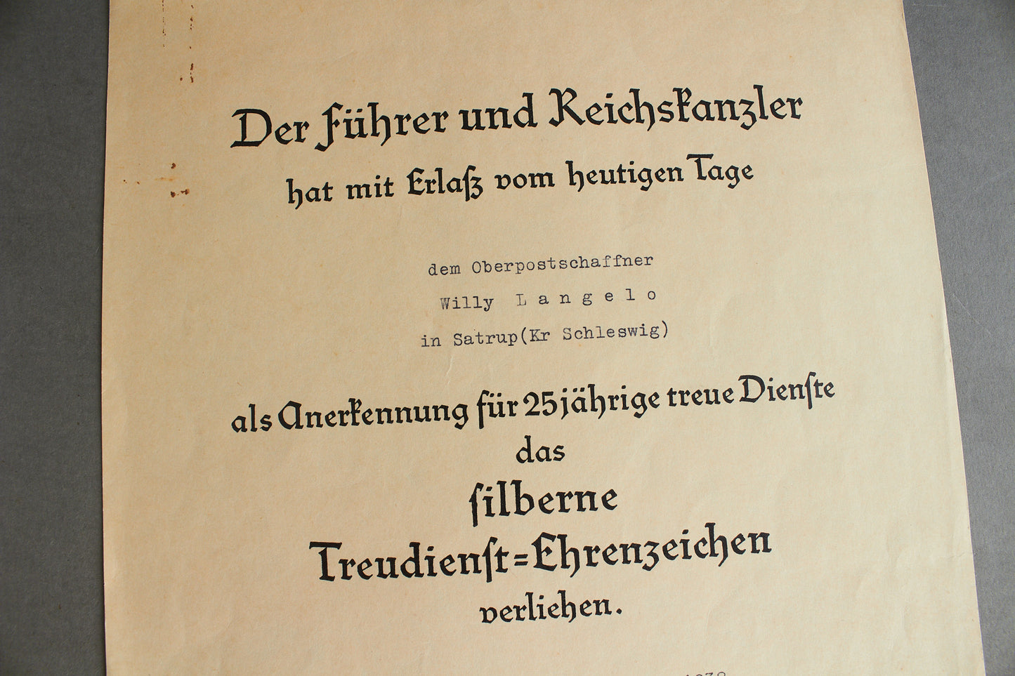 "Treudienst-Ehrenzeichen" 25 Year Service Urkunde Grouping. Original.