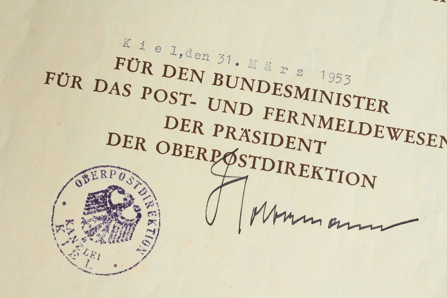 "Treudienst-Ehrenzeichen" 25 Year Service Urkunde Grouping. Original.
