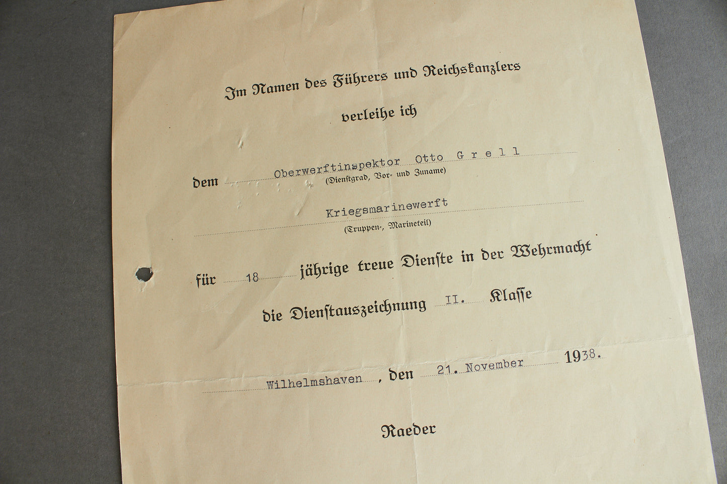 Kriegsmarine Urkunde Grouping. Original.