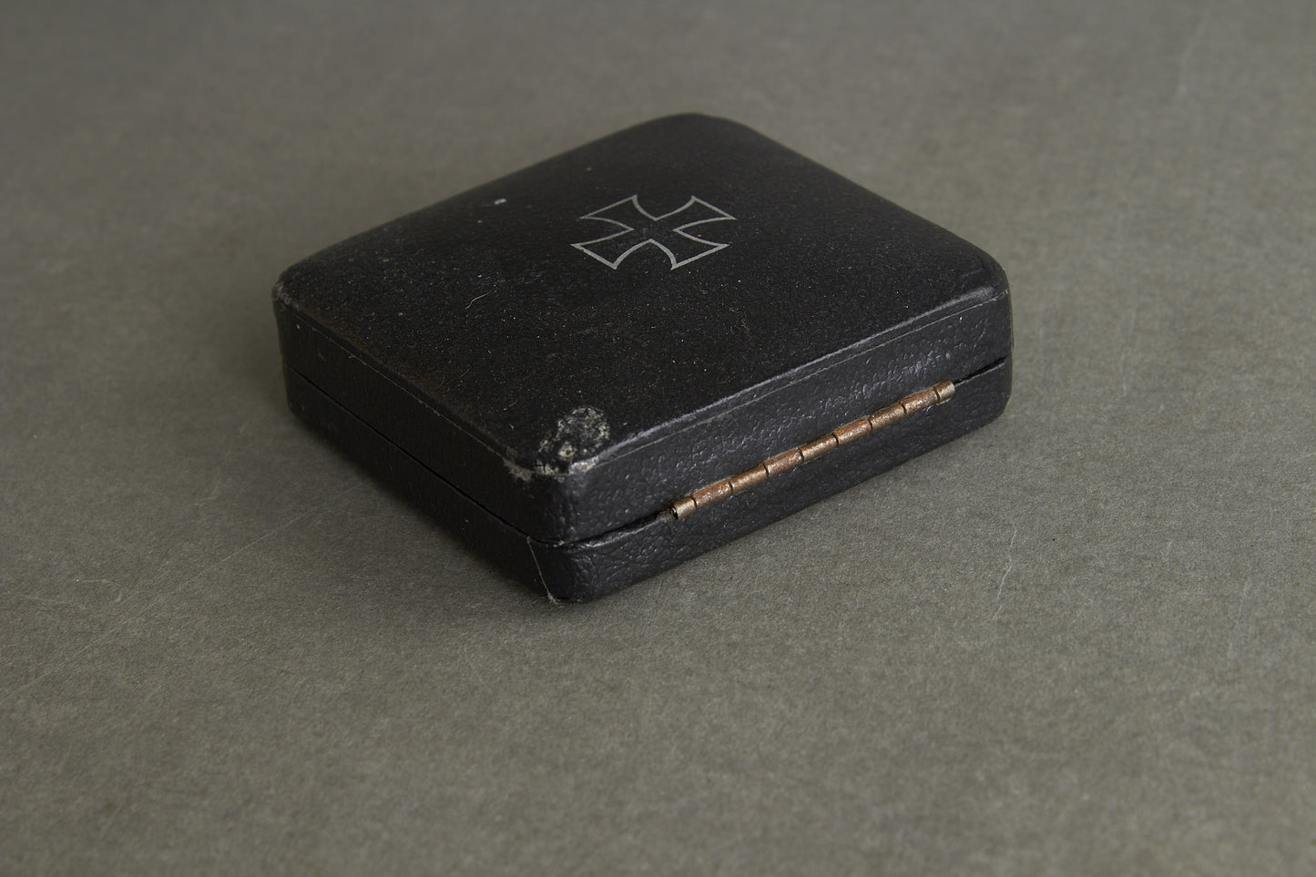 Iron Cross "Eisernes Kreuz" 1. Class in Box. Original.