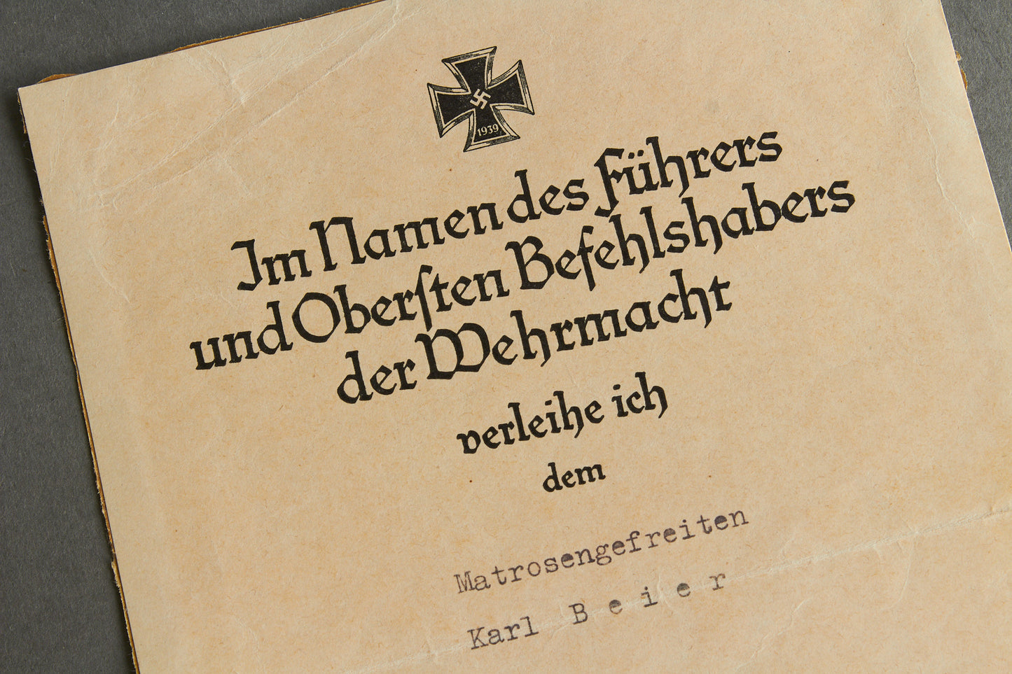 Dönitz signed Kriegsmarine "das Eiserne Kreuz 2. Klasse" Urkunde. Rare. Original.