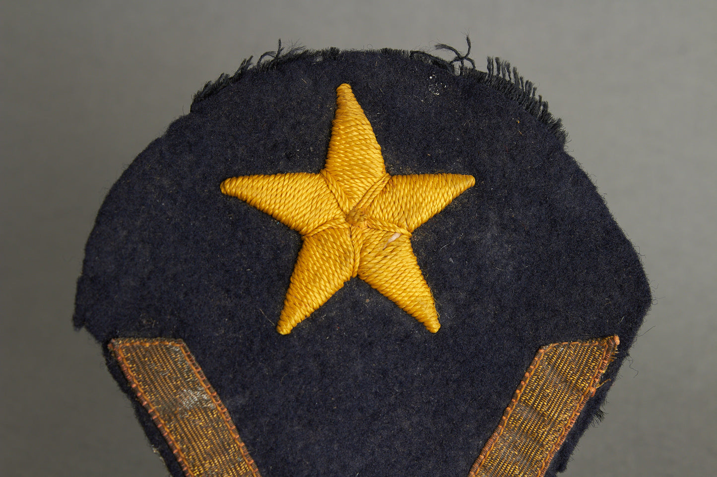 Kriegsmarine "Ärmelabzeichen und Armwinkel" Sleeve Insignia. Original.
