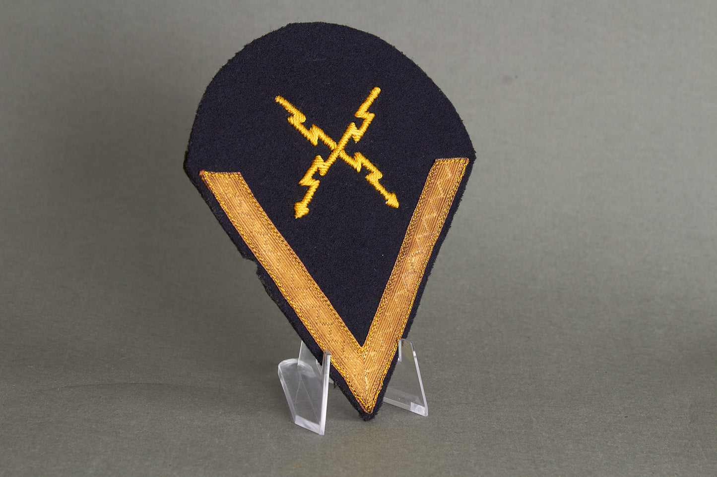 Kriegsmarine "Ärmelabzeichen und Armwinkel" Sleeve Insignia. Original.