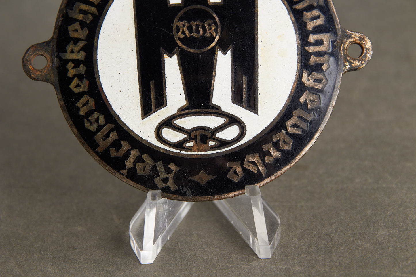 RVK (Reichsverkehrsgruppe Kraftfahrgewerbe) "Autoplakette". Original.