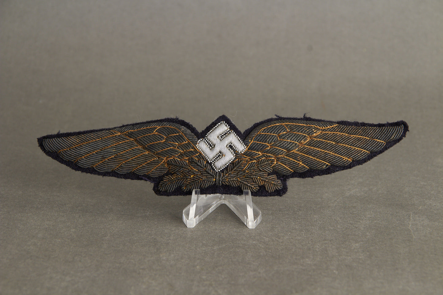 Early Luftwaffe Civil Pilot's "Fliegerkapitan"/"Flugbetriebslieter" Cap Badge. Rare! Original.