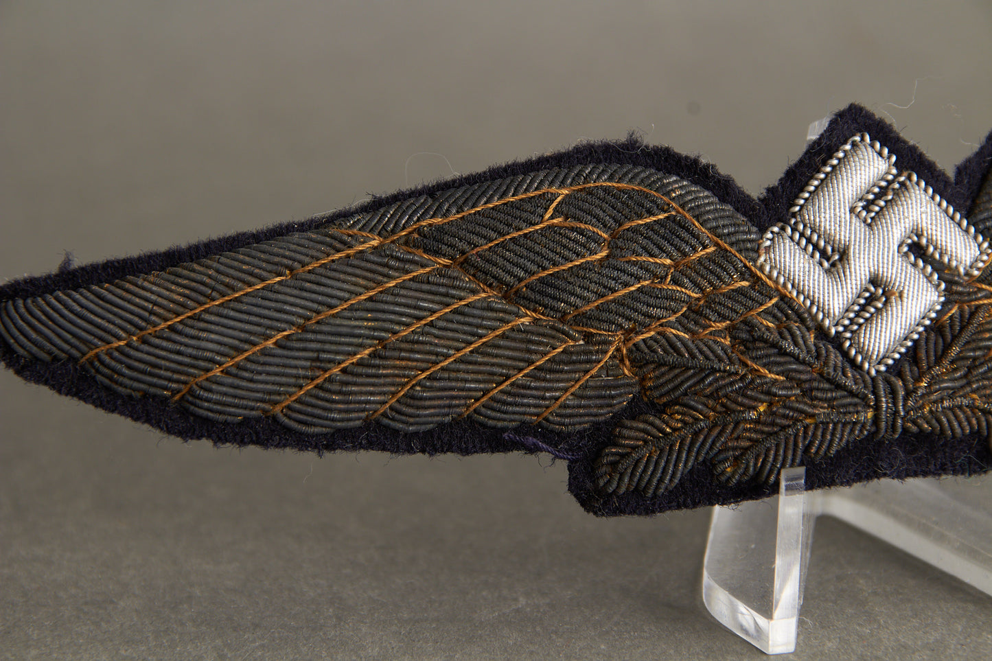 Early Luftwaffe Civil Pilot's "Fliegerkapitan"/"Flugbetriebslieter" Cap Badge. Rare! Original.