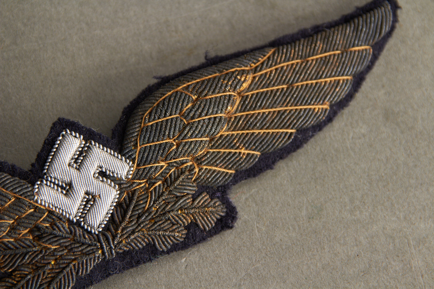 Early Luftwaffe Civil Pilot's "Fliegerkapitan"/"Flugbetriebslieter" Cap Badge. Rare! Original.