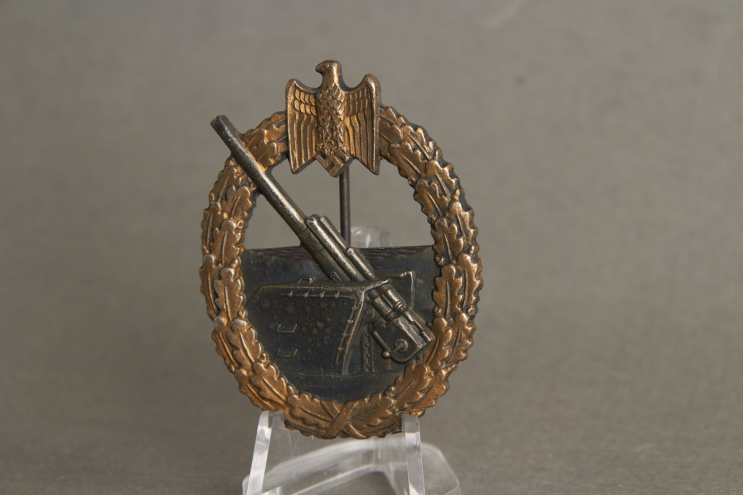 Kriegsmarine "Marine-Artillerie Kriegsabzeichen". Maker marked "Wiedmann". (hard to find maker). Original.