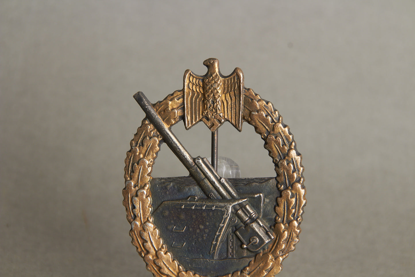 Kriegsmarine "Marine-Artillerie Kriegsabzeichen". Maker marked "Wiedmann". (hard to find maker). Original.