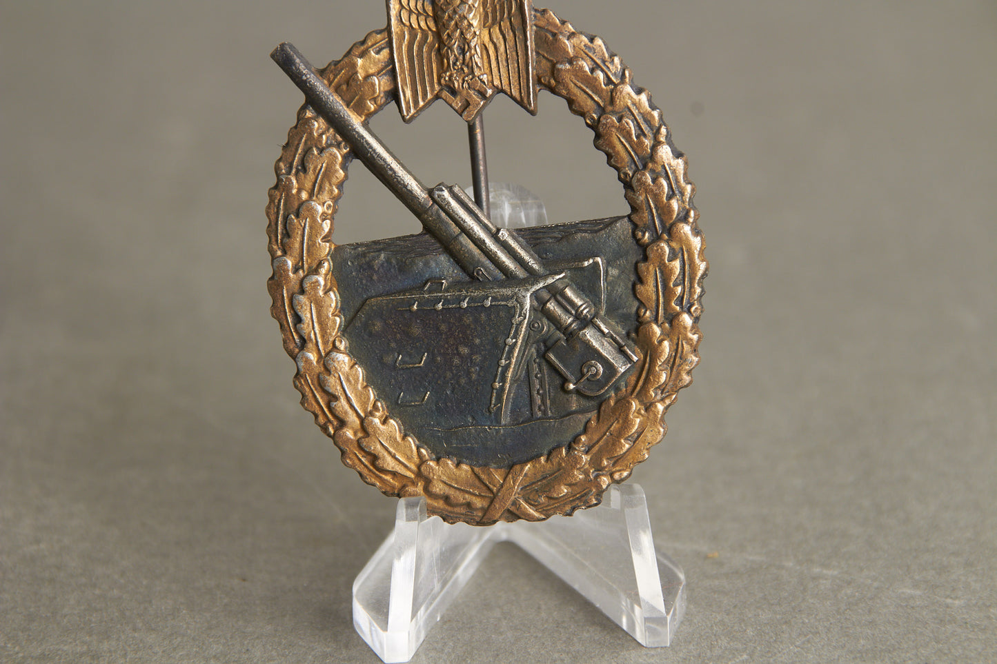 Kriegsmarine "Marine-Artillerie Kriegsabzeichen". Maker marked "Wiedmann". (hard to find maker). Original.