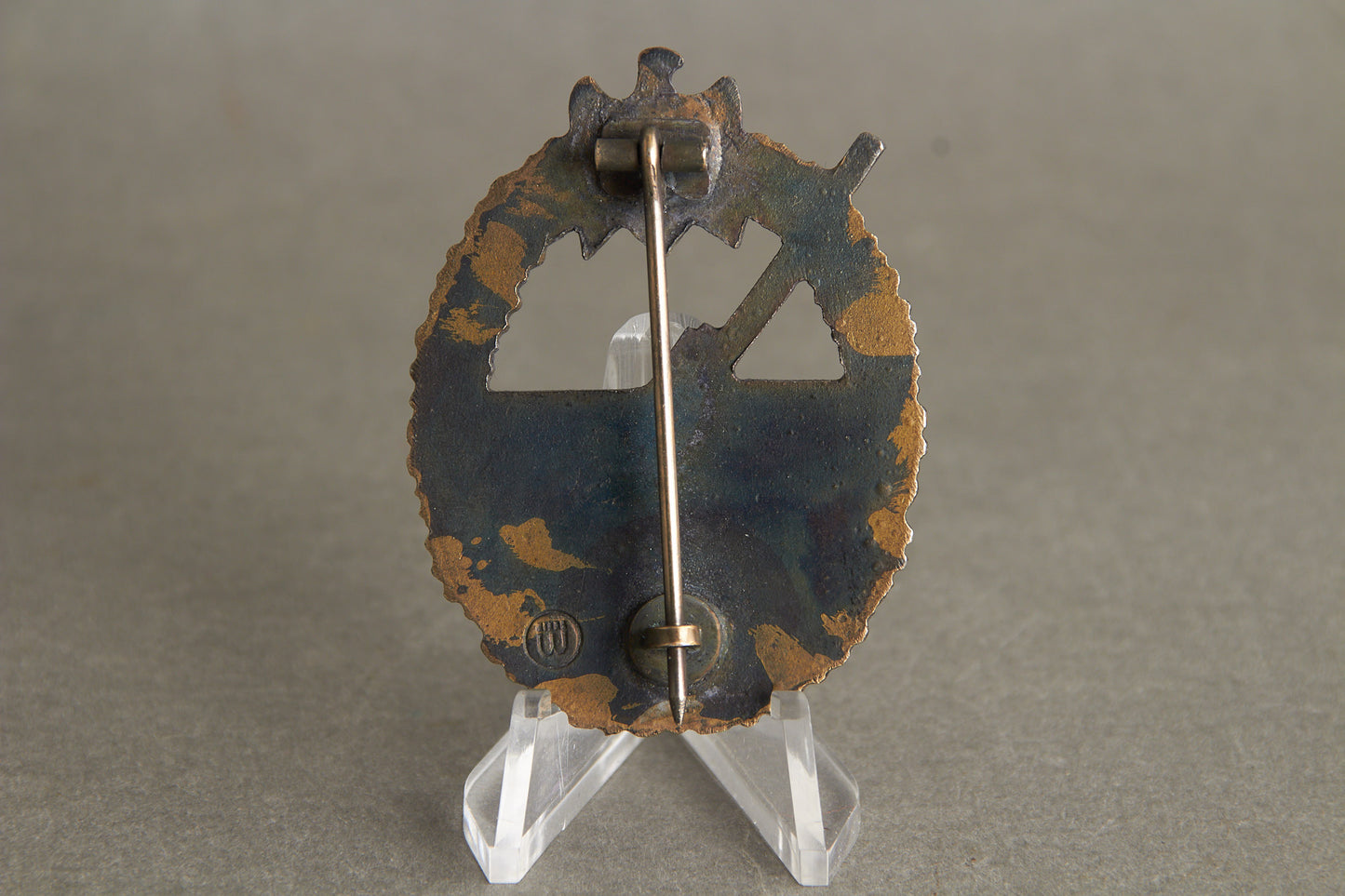 Kriegsmarine "Marine-Artillerie Kriegsabzeichen". Maker marked "Wiedmann". (hard to find maker). Original.