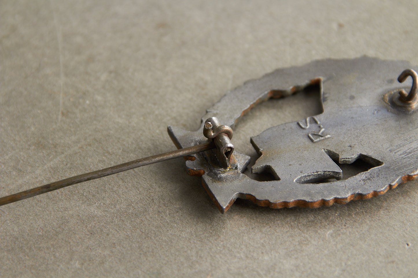 Kriegsmarine "Hilfskreuzer-Kriegsabzeichen". With initials "GK". Period made Rudolf Souval. Original.