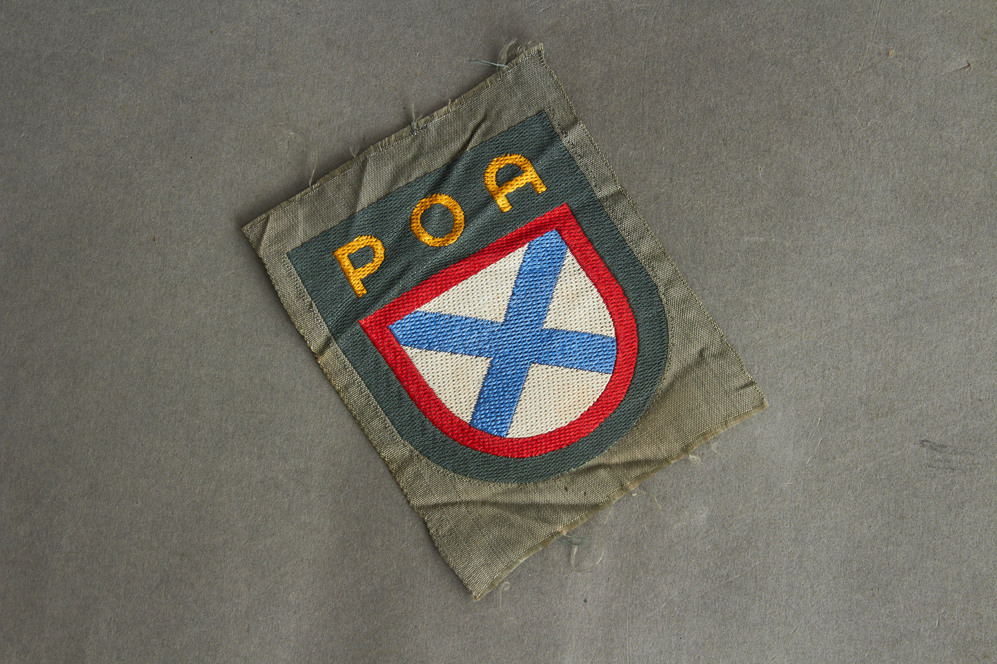 Wehrmacht POA (Russischen Befreiungsarmee) "Ärmelschild" Sleeve Shield Insignia. Original