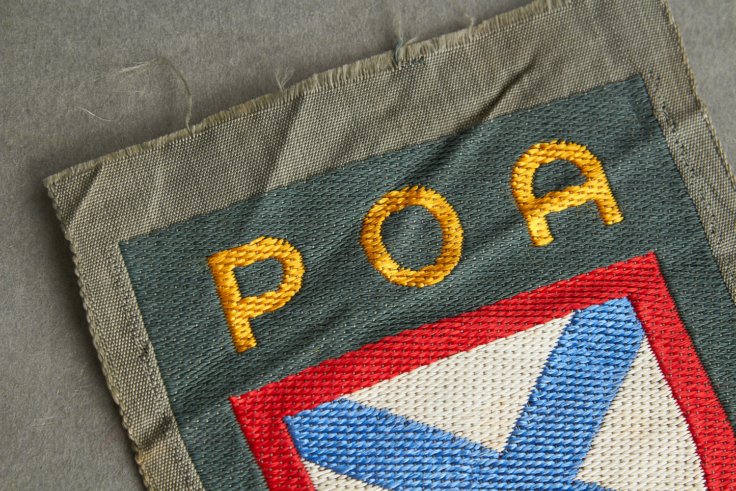 Wehrmacht POA (Russischen Befreiungsarmee) "Ärmelschild" Sleeve Shield Insignia. Original