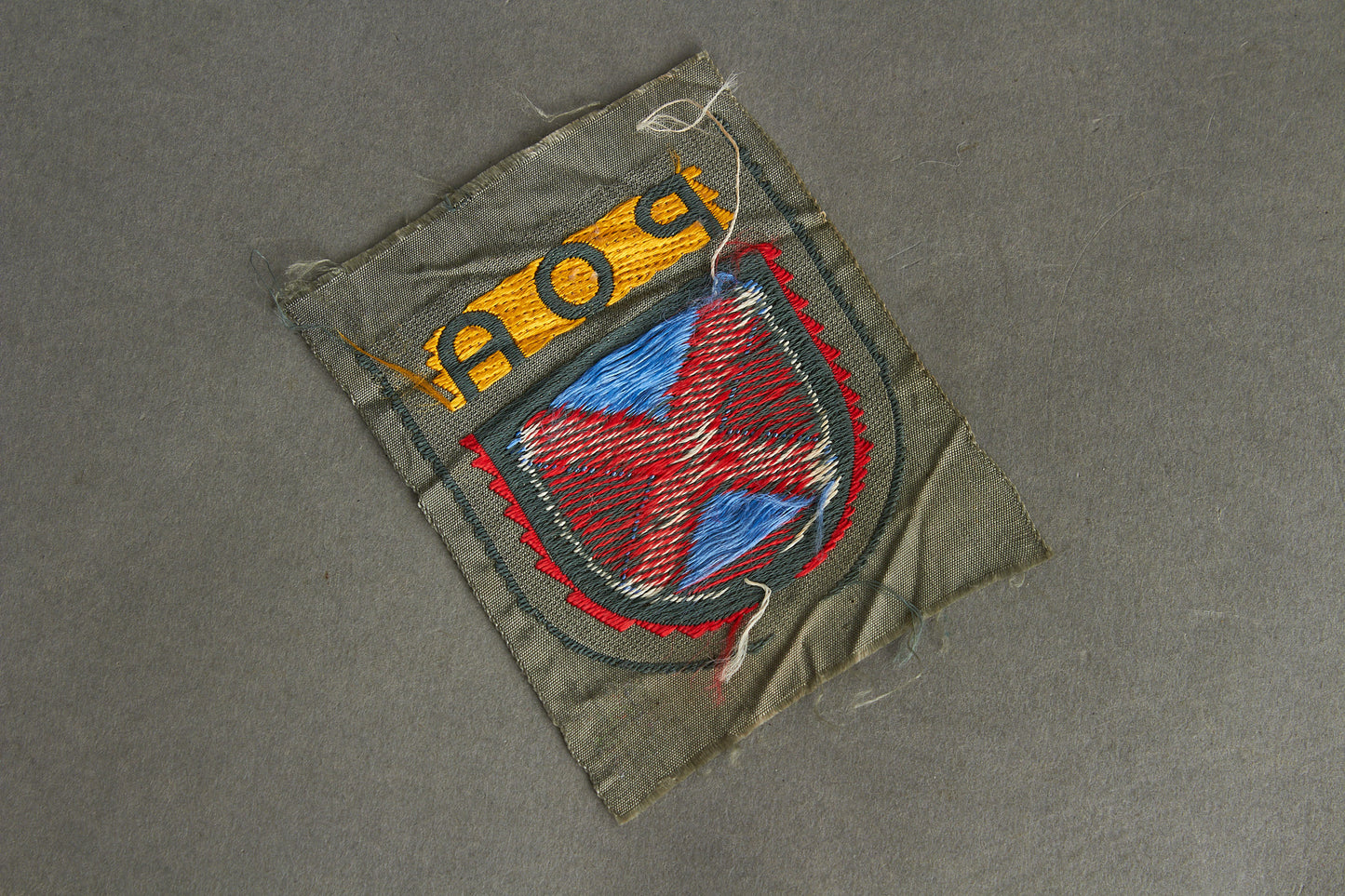 Wehrmacht POA (Russischen Befreiungsarmee) "Ärmelschild" Sleeve Shield Insignia. Original