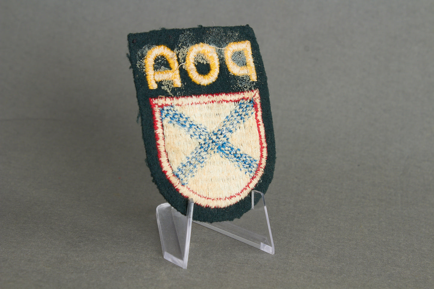 Wehrmacht POA (Russischen Befreiungsarmee) "Ärmelschild" Sleeve Shield Insignia. Original