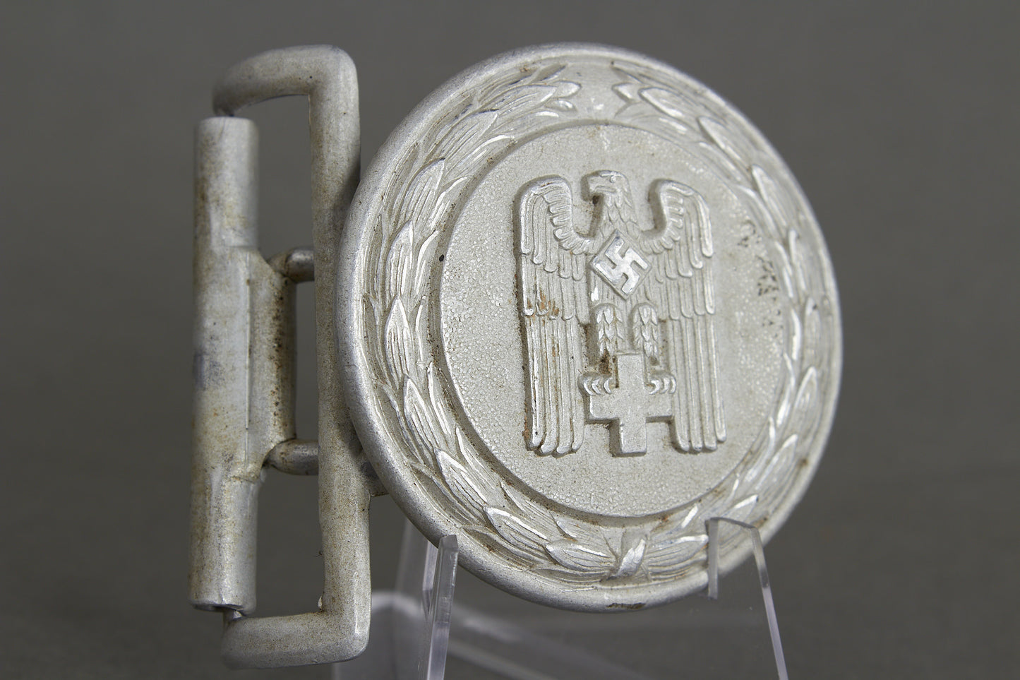 DRK (Deutsches Rotes Kreuz) Officers Belt Buckle "Feldbindeschloss". Original.