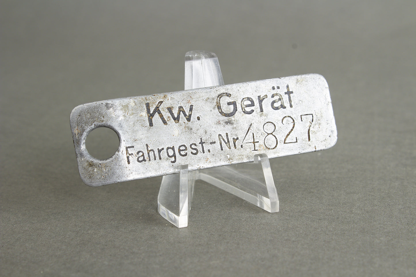 "Kw. Gerät fahrgestellnummer" Chassis number. Original.
