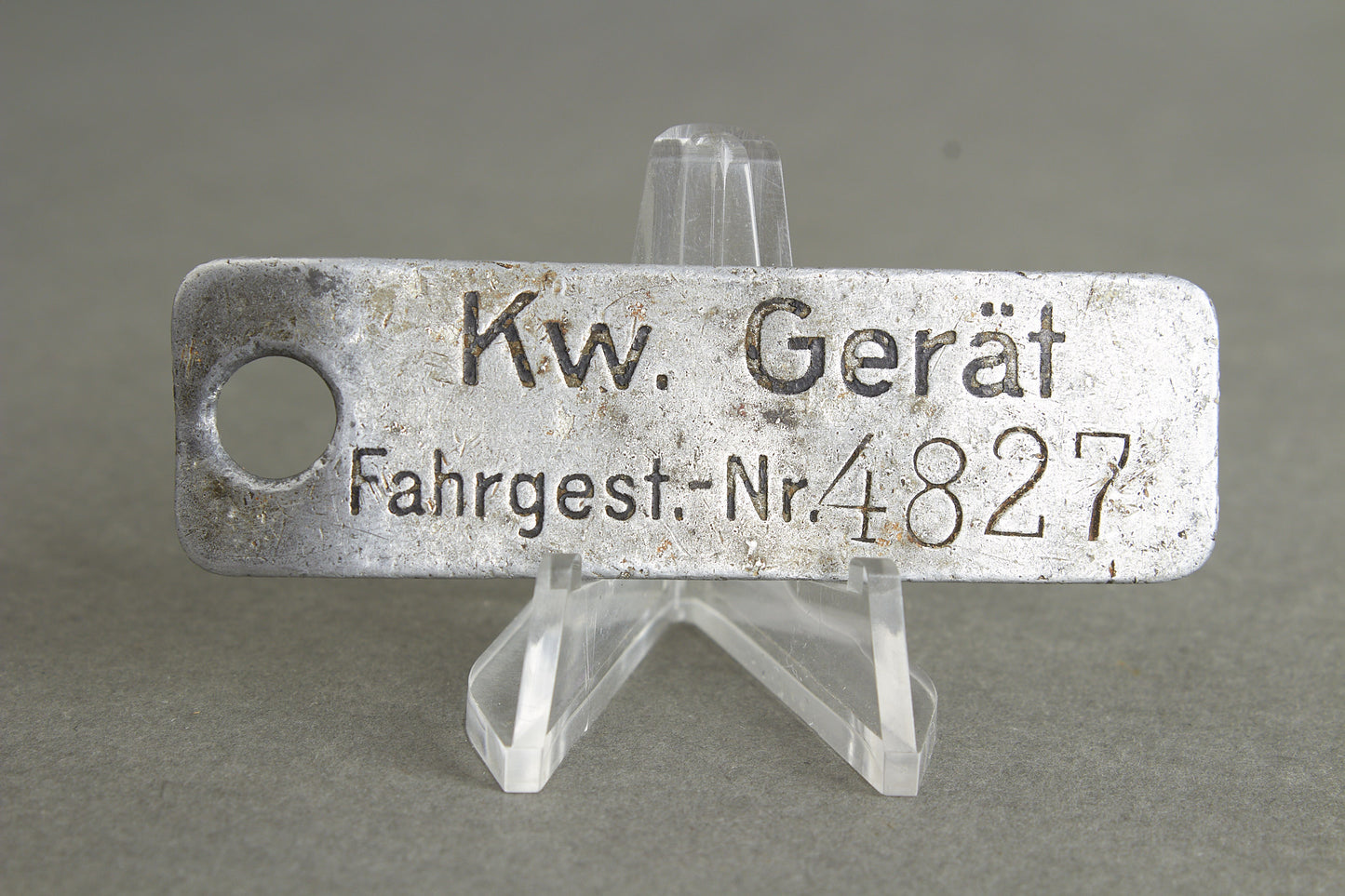 "Kw. Gerät fahrgestellnummer" Chassis number. Original.