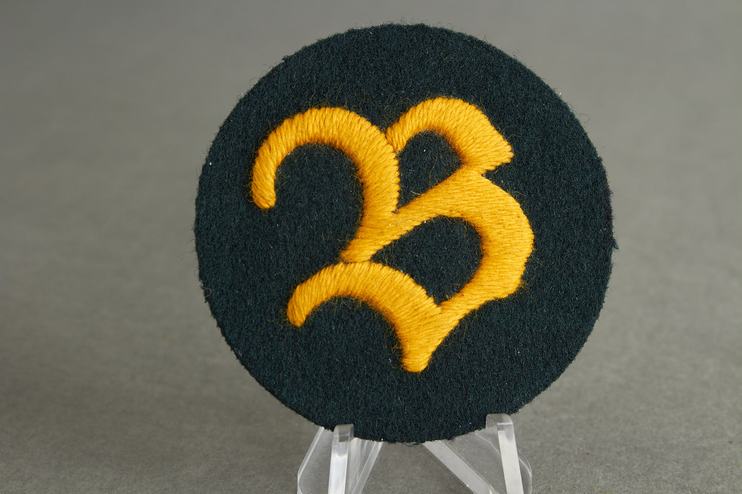 Wehrmacht Ärmelabzeichen "Zahlmeisteranwärter". Luxusausführung. Maker marked. Original.