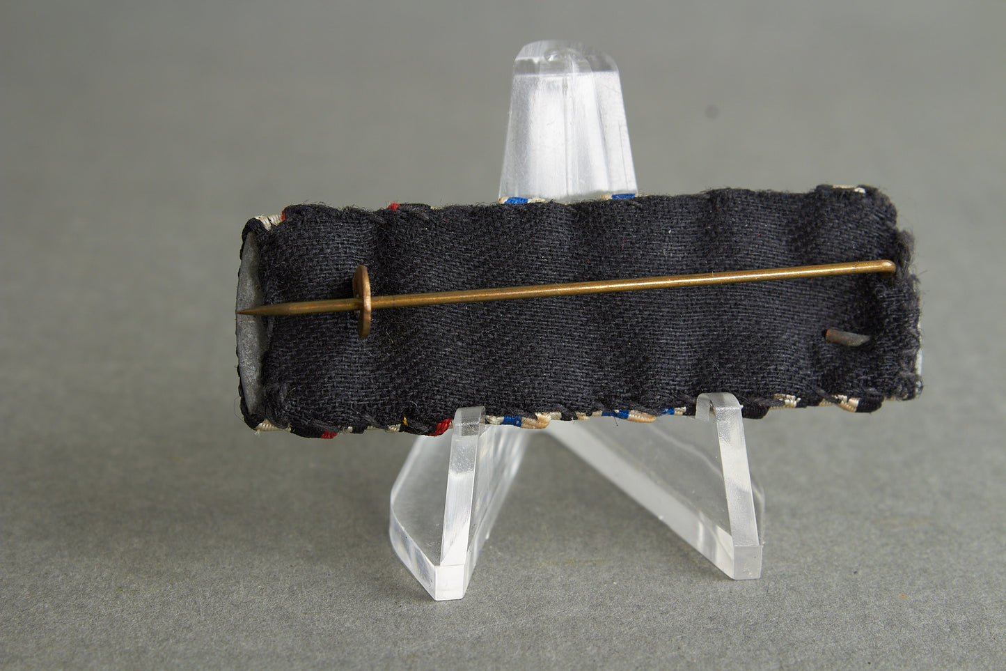 3-Place Ribbon Bar. Original.