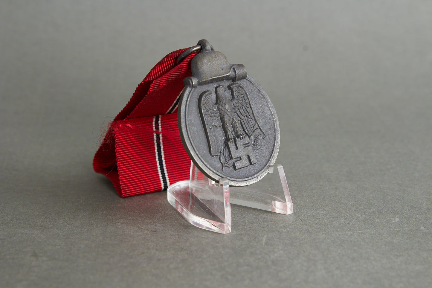 "Winterschlacht im Osten" Medal. Maker marked "13". Original.