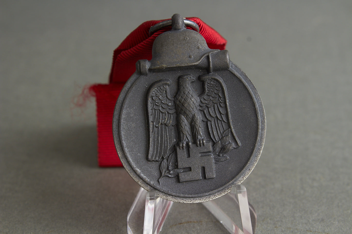 "Winterschlacht im Osten" Medal. Maker marked "13". Original.