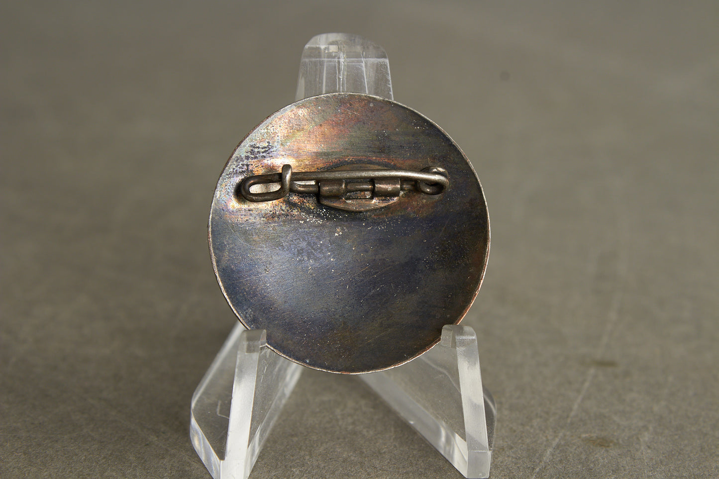 NSKK (Nationalsozialistisches Kraftfahrkorps) "Kriegskraftfahrerin" Brosche. Rare. Original.