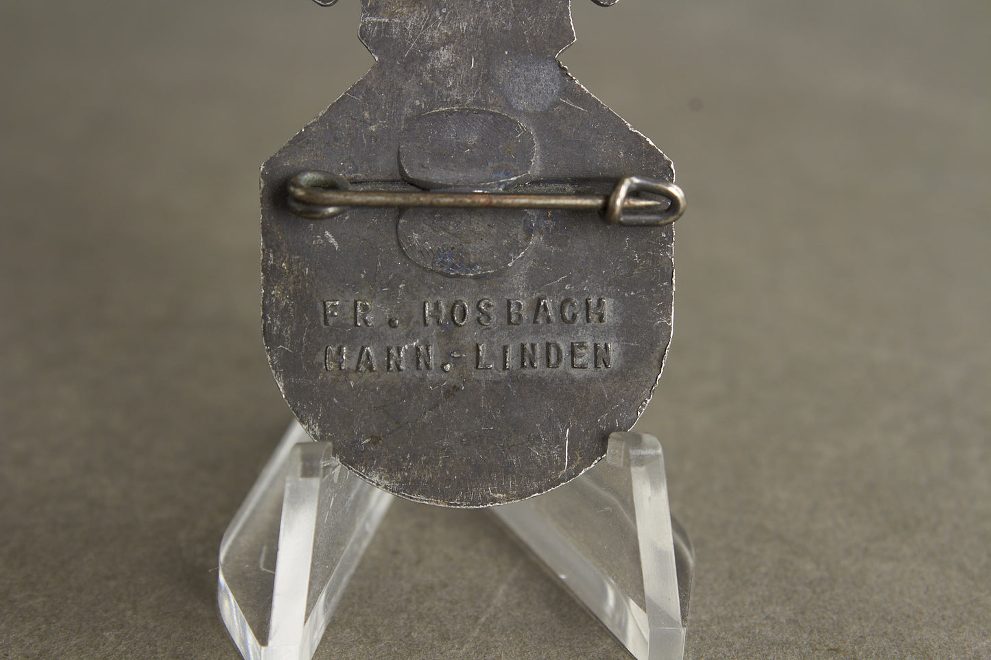 DSB (Deutscher Sängerbund) "Gausängerfest Hannover 1939" Tinnie. Original.