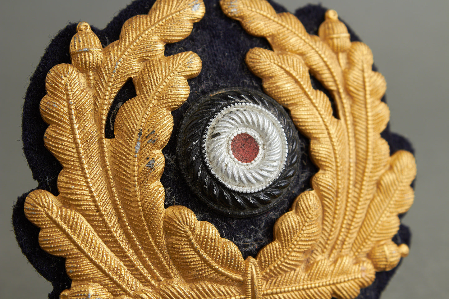 Kriegsmarine Metal Officer Wreath & Cockade. Original.