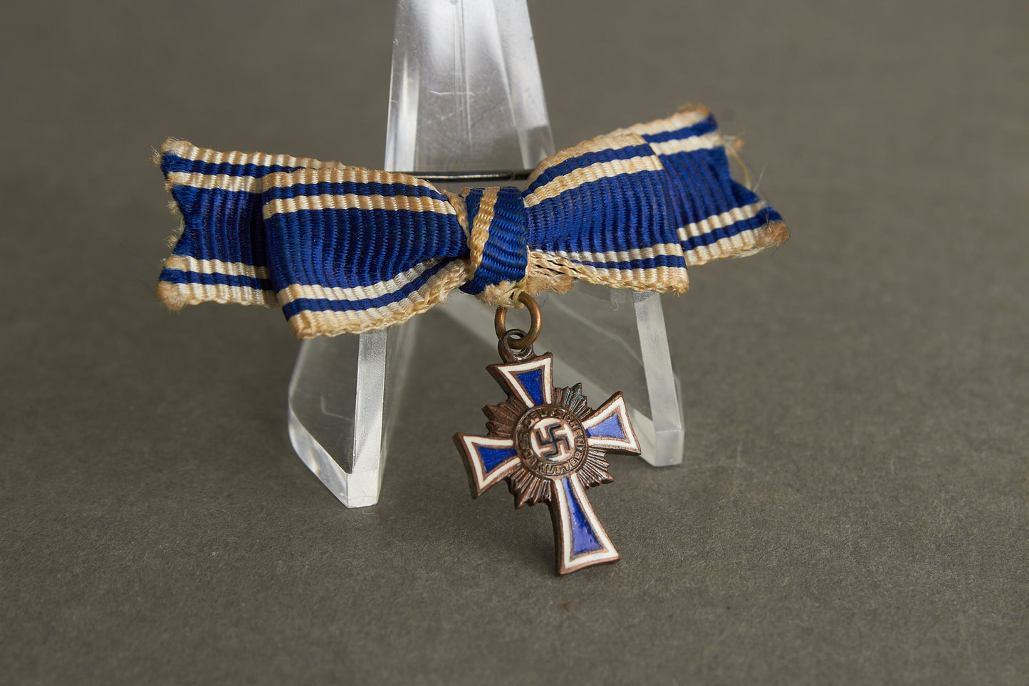 Miniature "Ehrenkreuz der Deutschen Mutter" in Bronze. Original.