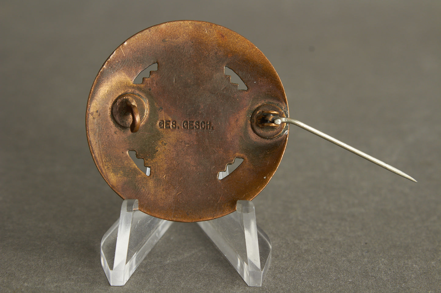 RDH (Reichsfachschaft Deutscher Hebammen) Brosche. Original.