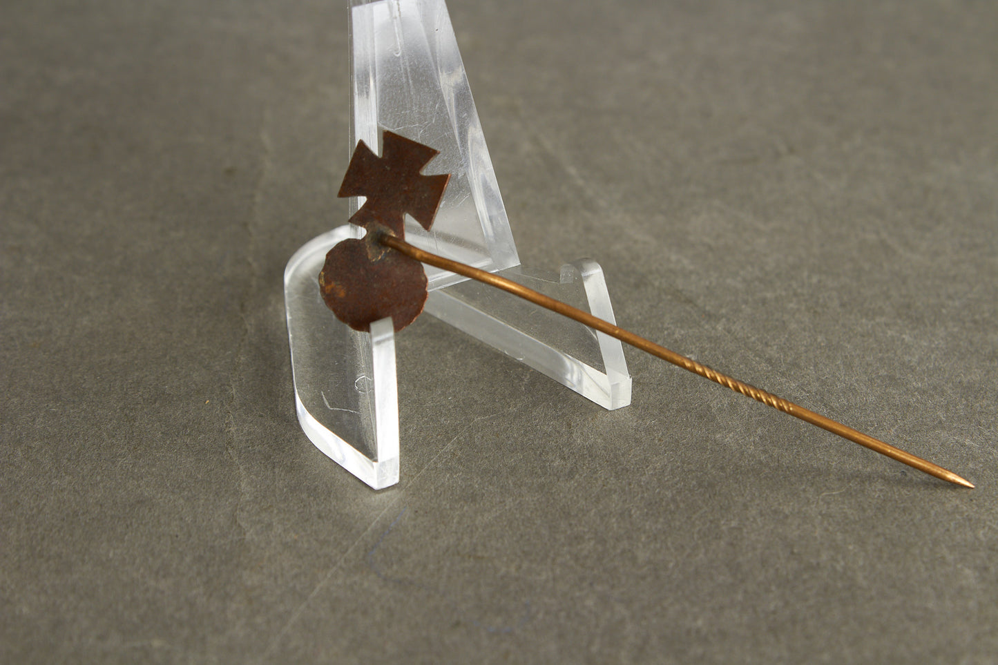 Miniature Iron Cross & Wound badge in Gold miniature stickpin. Original.