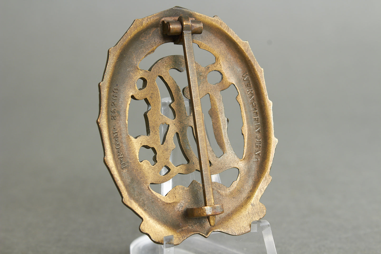 "Reichssportabzeichen DRL" in Bronze. Original.