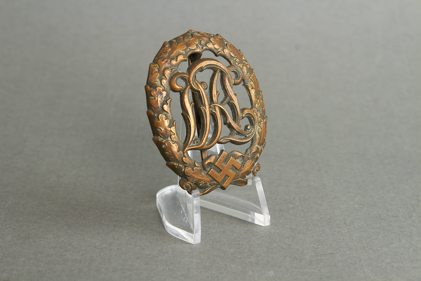 "Reichssportabzeichen DRL" in Bronze. Original.