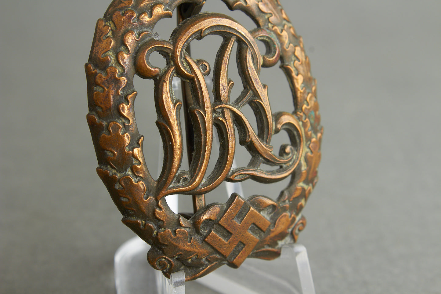 "Reichssportabzeichen DRL" in Bronze. Original.