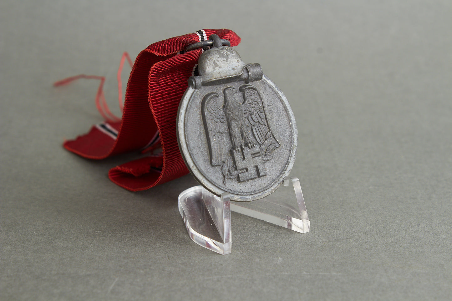 "Winterschlacht im Osten" Medal. Maker marked "10". Original.