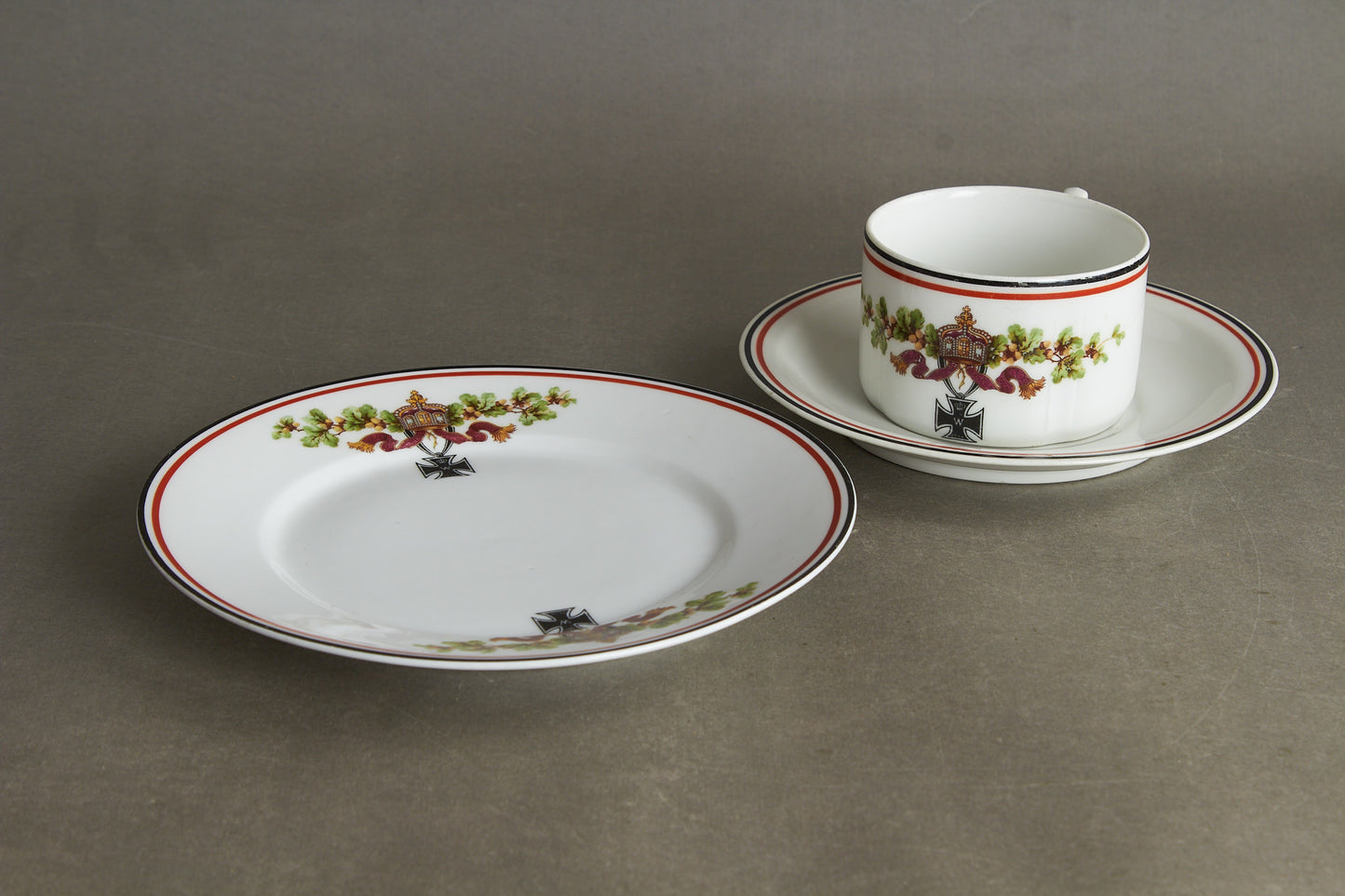 Matching set of "Patriotische Kaffeetasse & Teller" Commemorative Coffee Cup and Plate. Bright colors and no damages. Original.
