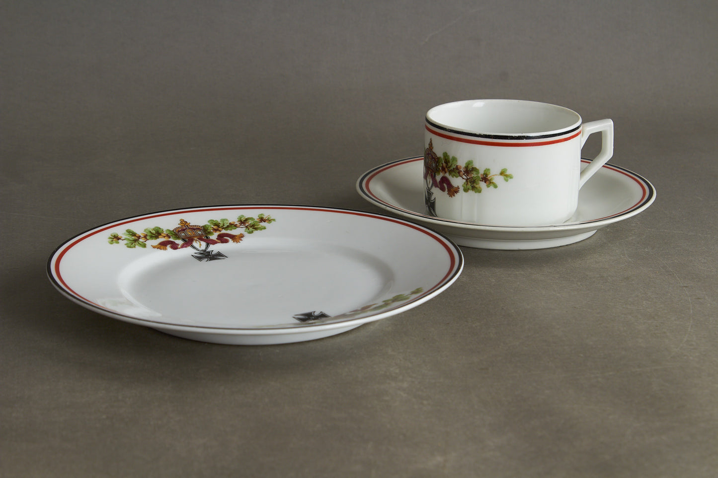 Matching set of "Patriotische Kaffeetasse & Teller" Commemorative Coffee Cup and Plate. Bright colors and no damages. Original.