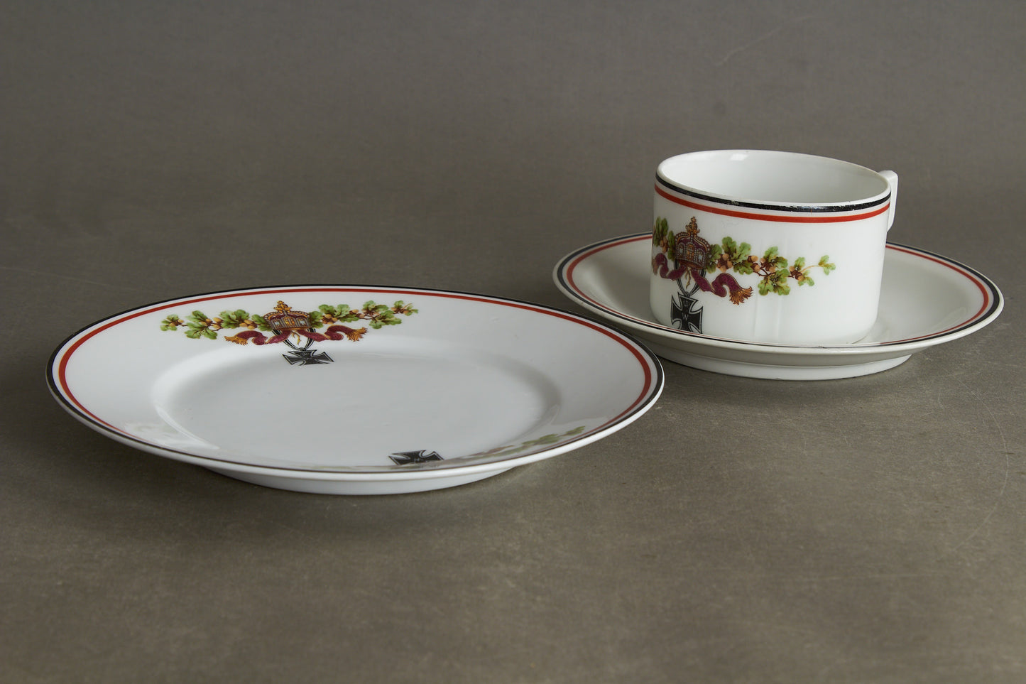 Matching set of "Patriotische Kaffeetasse & Teller" Commemorative Coffee Cup and Plate. Bright colors and no damages. Original.