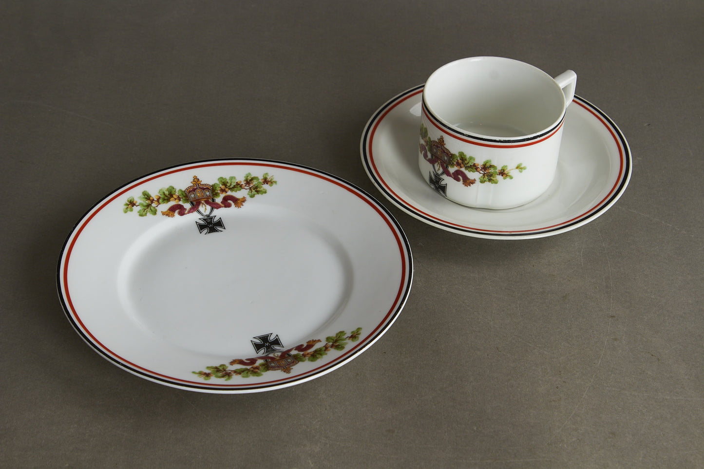Matching set of "Patriotische Kaffeetasse & Teller" Commemorative Coffee Cup and Plate. Bright colors and no damages. Original.