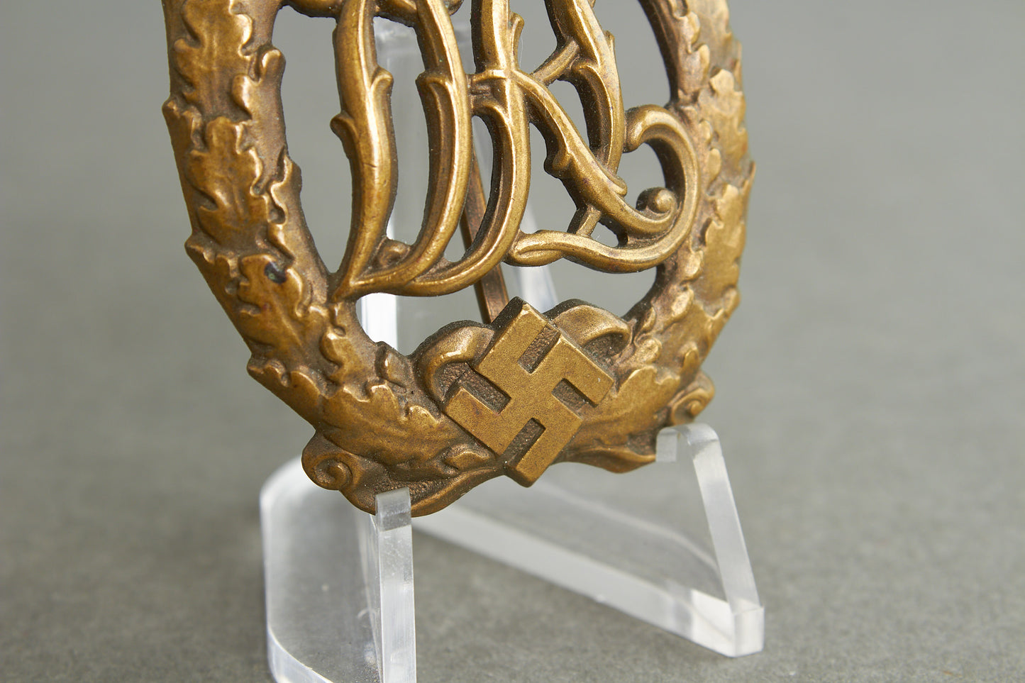 "Reichssportabzeichen DRL" in Bronze. Original.