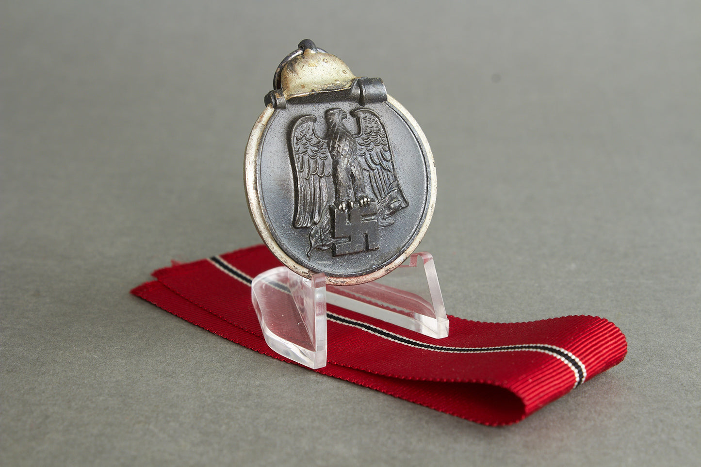 "Winterschlacht im Osten" Medal. Unmarked. Original.