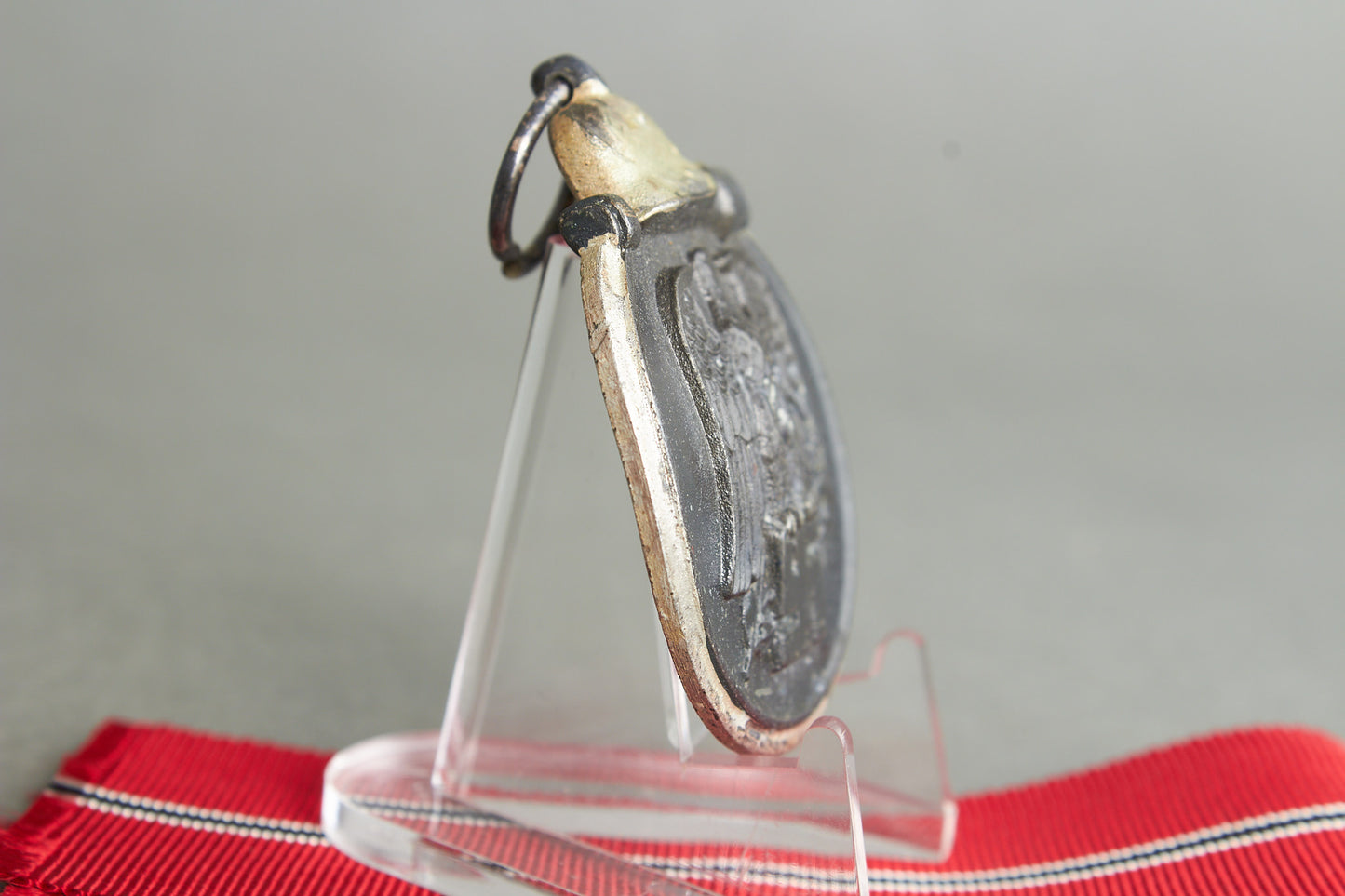 "Winterschlacht im Osten" Medal. Unmarked. Original.